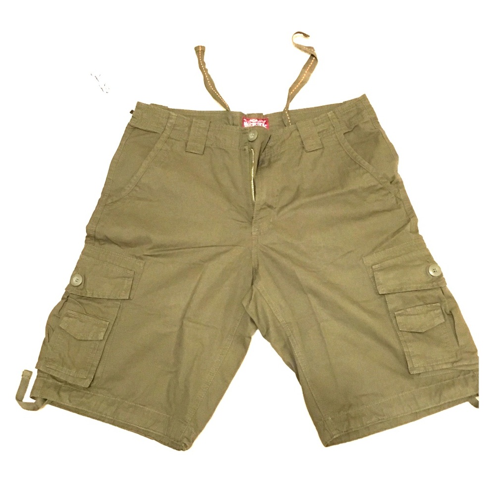 New with tags Olive drab men’s cargo shorts